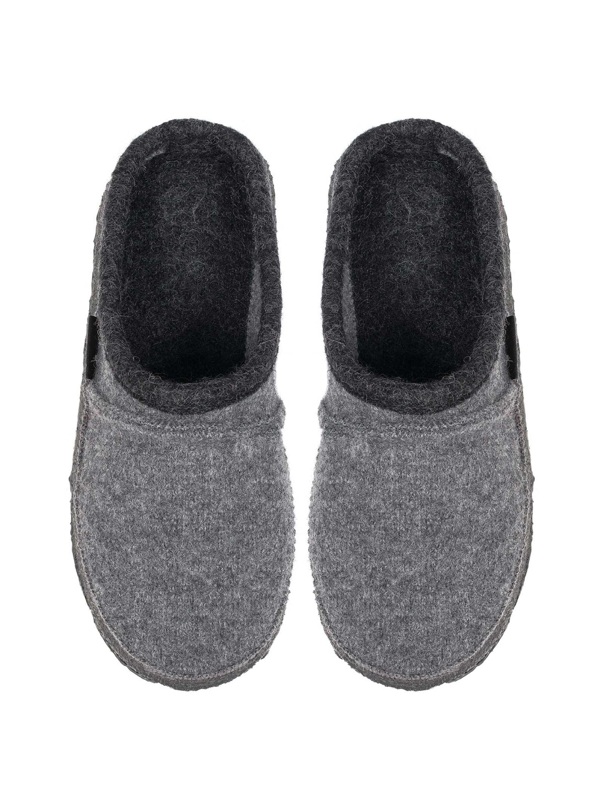 chaussons adultes plats style mules gris clair avec bordure noire