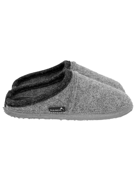 chaussons adultes plats style mules gris clair avec bordure noire