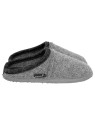 chaussons adultes plats style mules gris clair avec bordure noire