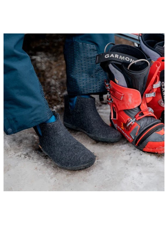 bottines en feutre de laine noir semelles caoutchouc noir