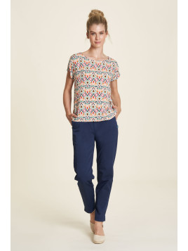 tee-shirt 100% écovéro, imprimé multicolore très gai, col rond, boutonné dans le dos