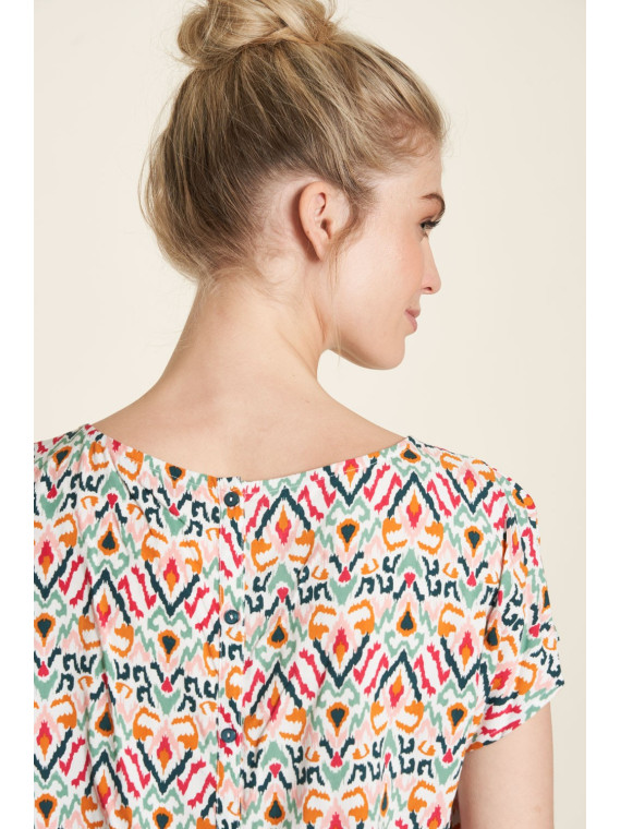 tee-shirt 100% écovéro, imprimé multicolore très gai, col rond, boutonné dans le dos