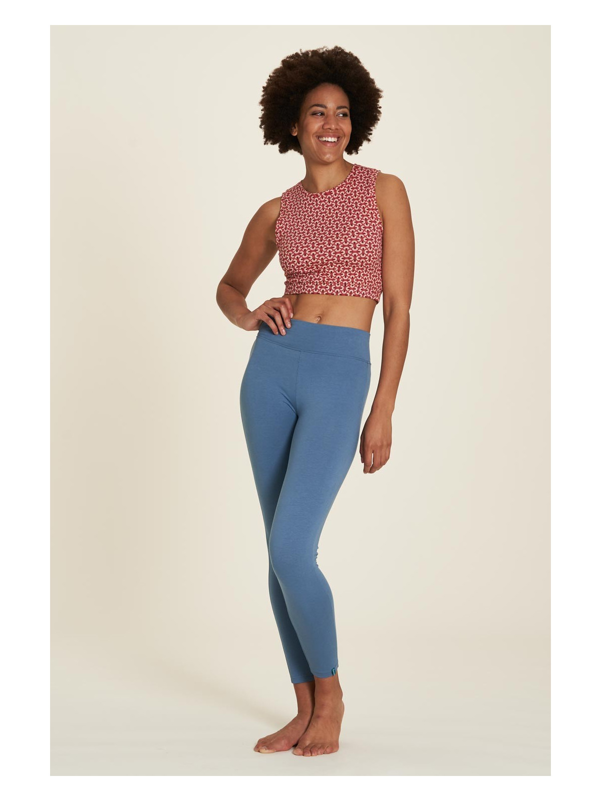 crop top femme imprimé vagues rouges sur fond blanc