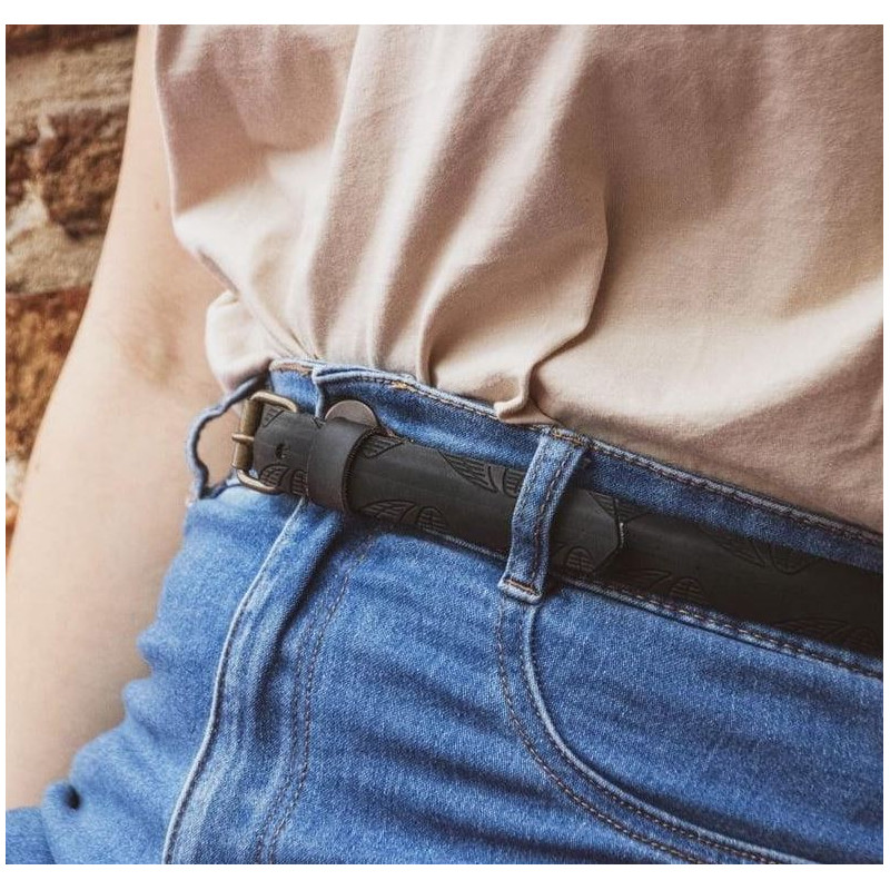 Ceinture Large en Recyclage de Pneu de Vélo - La Vie est Belt