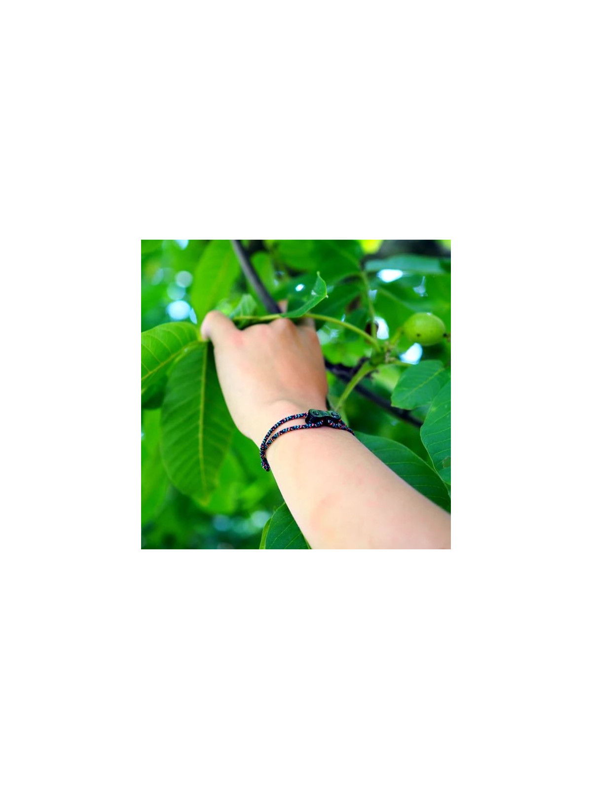 bracelet corde d'escalade noir avec petits points de couleurs oranges et verts