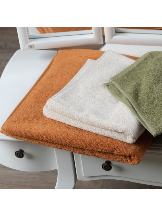 serviette de toilette en différents coloris