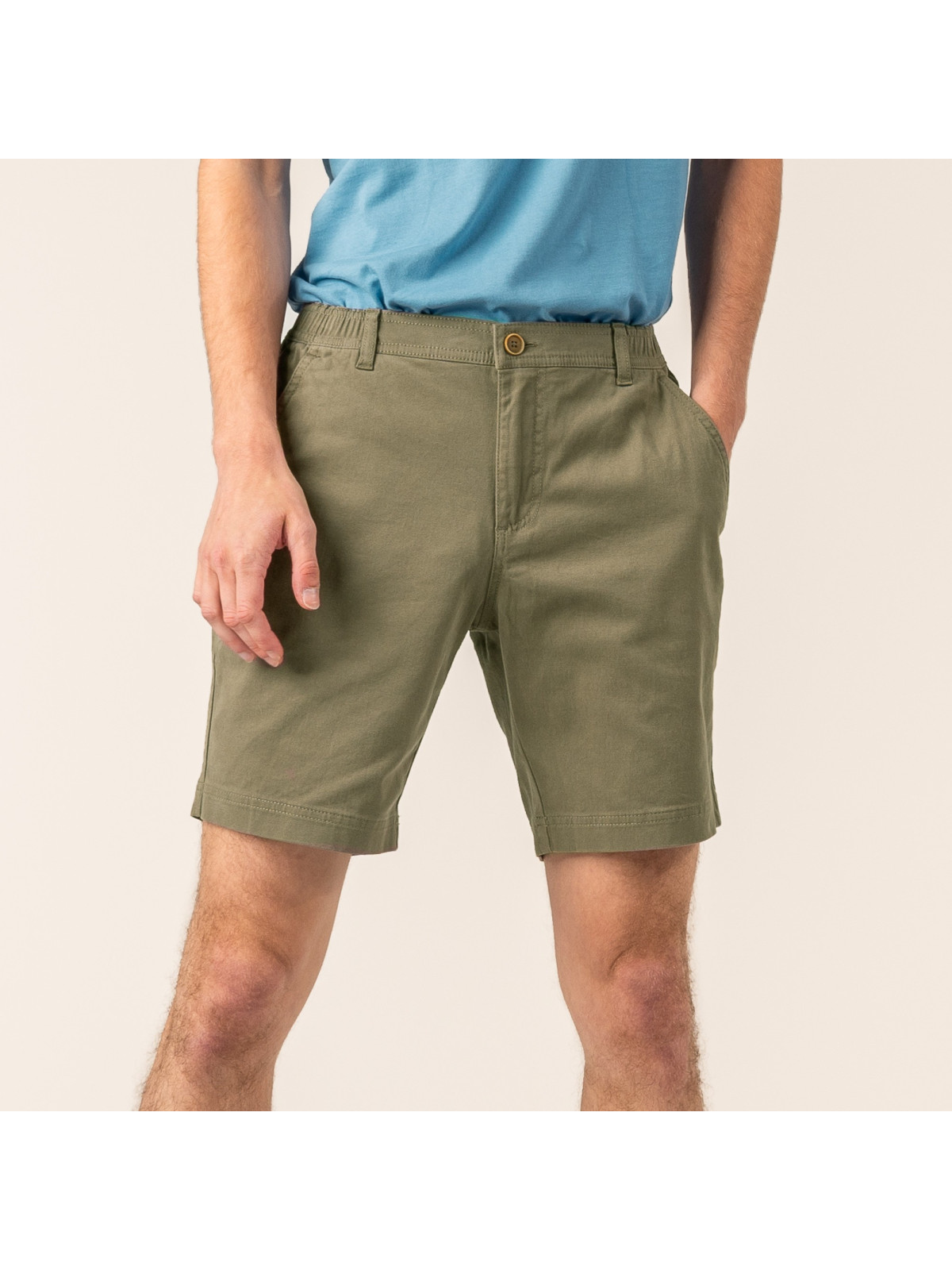 bermuda homme couleur lierre (kaki) taille élastique fermeture éclair et bouton