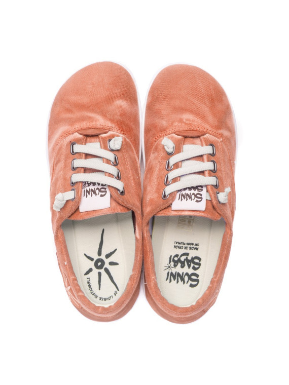 baskets en toile couleur brique semelles blanches