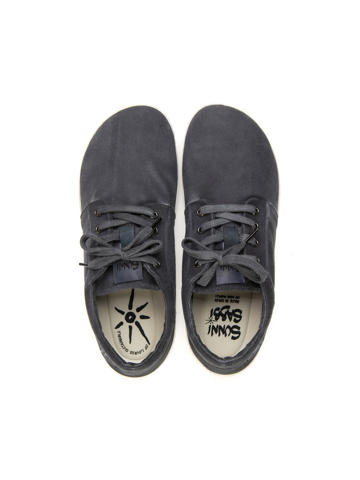 baskets en toile couleur onyx semelles blanches