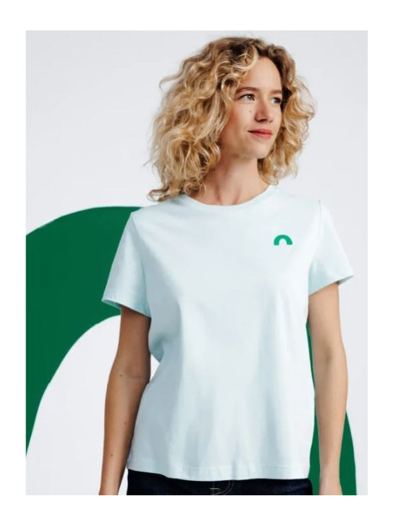 tee-shirt femme manches courtes couleur menthe route verte sur la poitrine