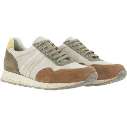 chaussures type baskets multicolores beige brun ocre lacets kaki