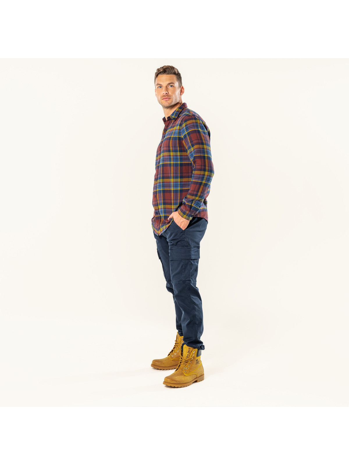 chemise de flanelle à carreaux bordeaux et bleu