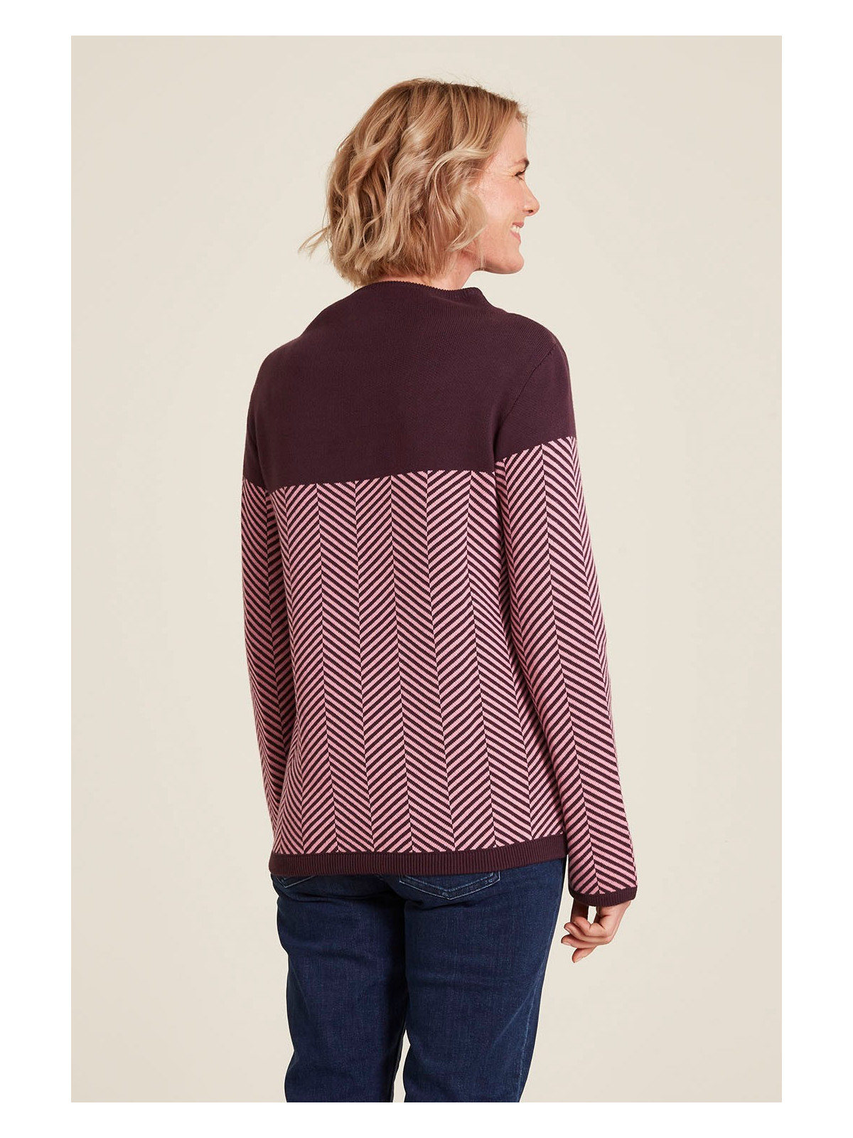 pull col montant avec lien violet uni en haut et rayé en bas
