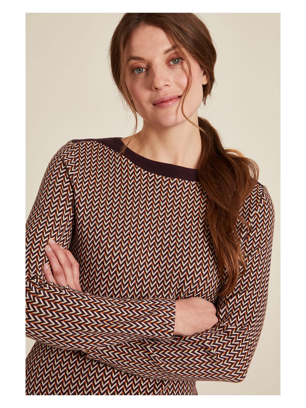 robe col bateau longueur genou motifs vintage