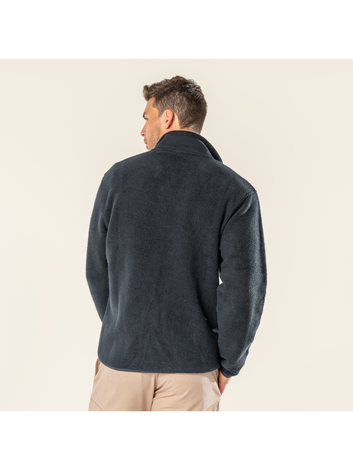 veste polaire homme noire poche sur la poitrine