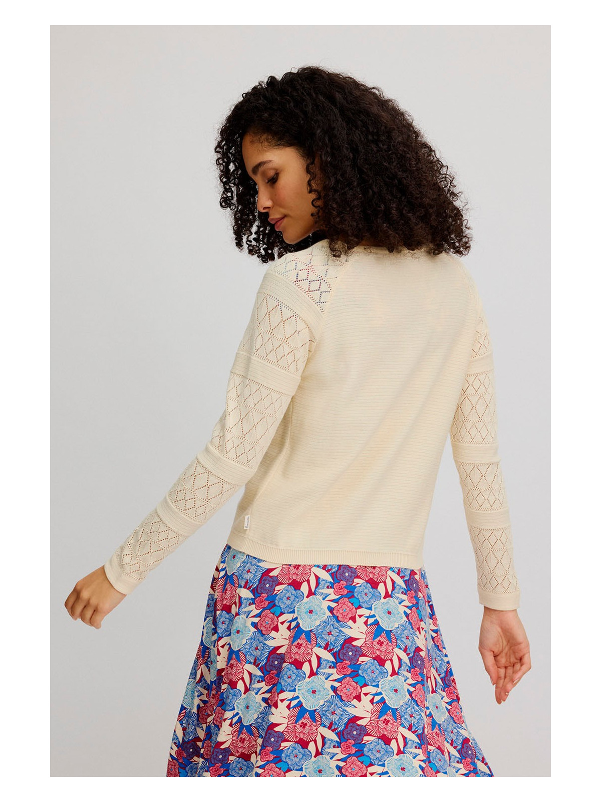 gilet coton bio écru avec manches ajourées