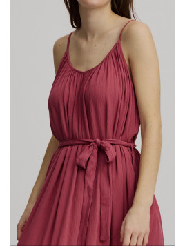 robe à bretelles très légère avec ceinture rose lie de vin