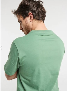 tee-shirt homme vert avec broderie vélo lila sur la poitrine