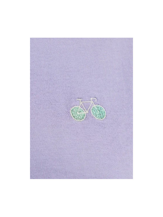 tee-shirt femme col rond couleur lavande avec vélo brodé vert sur la poitrine