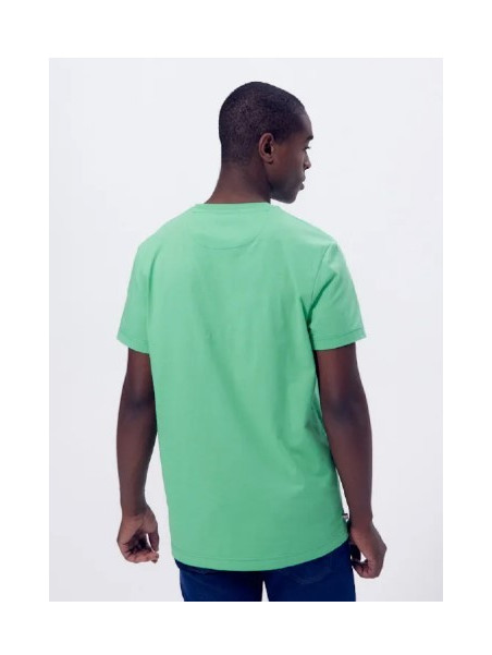 tee-shirt homme col rond vert avec coeur bleu au centre