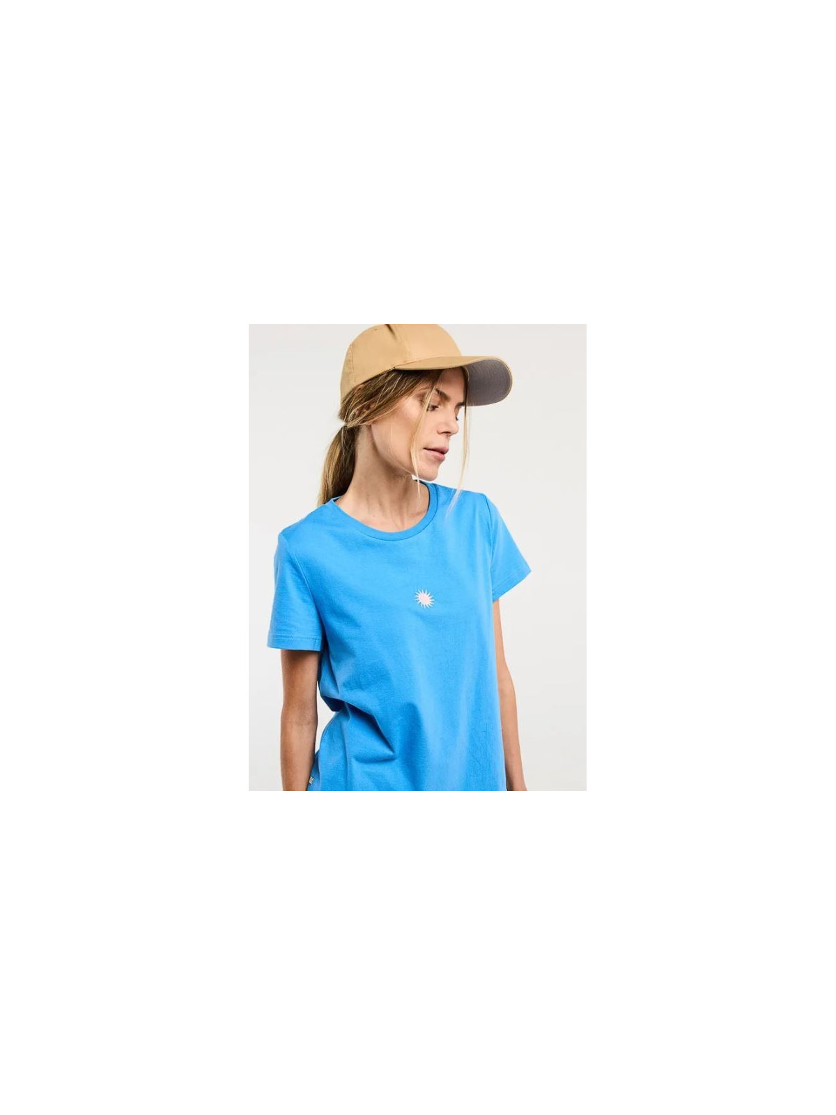 tee-shirt femme bleu avec broderie soleil