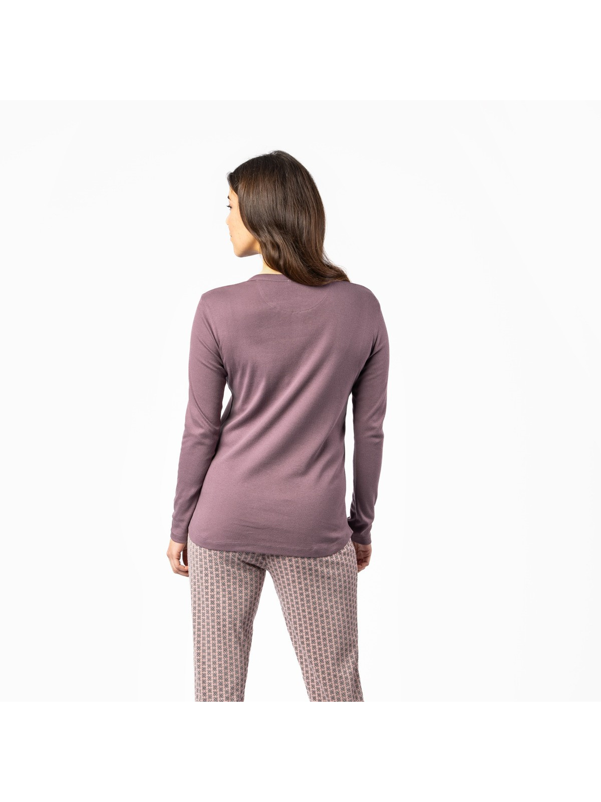 haut de pyjama manches longues parme avec petits boutons sur le haut devant