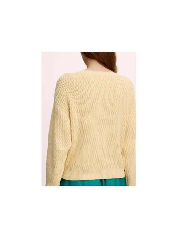 pull tricoté en coton bio couleur vanille col bateau