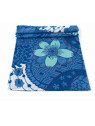 écharpe bleue motifs fleurs