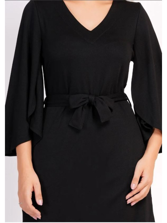 robe noire coupe ample manches 3/4 ceinture col V