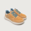 chaussures type baskets couleur ocre lacets et intérieur bleu