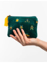 pochette velours vert forêt imprimé insectes en jaune