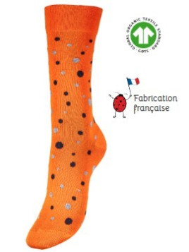 chaussettes oranges avec motifs poix et coccinelles