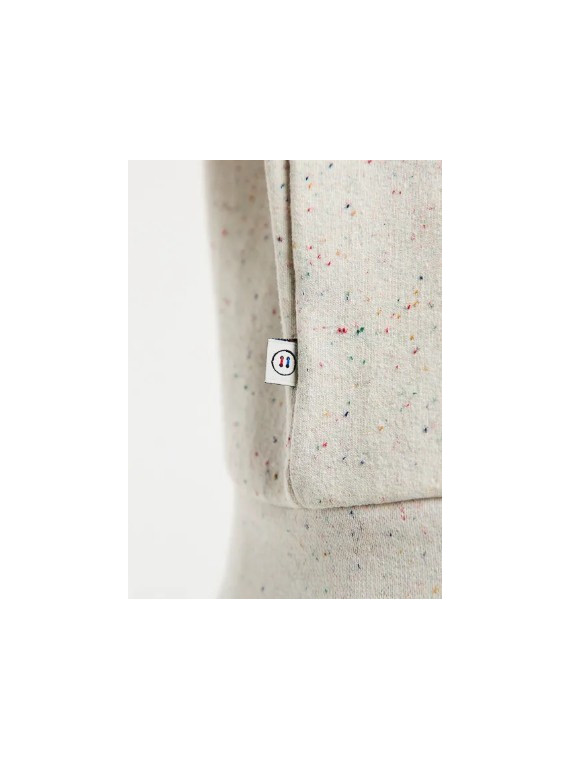 sweat femme beige avec plumetis et broderie paresseux sur la poitrine