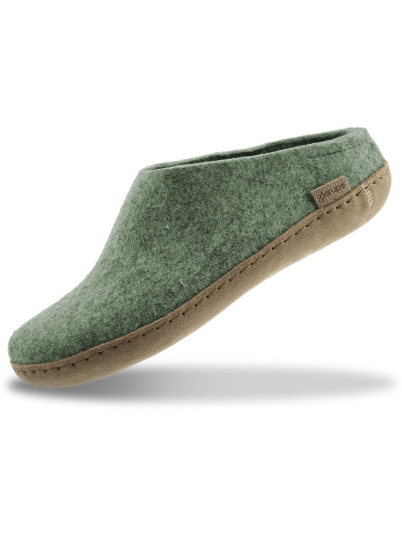 chaussons adultes en laine couleur vert mousse