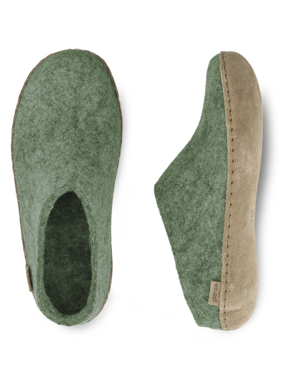 chaussons adultes en laine couleur vert mousse