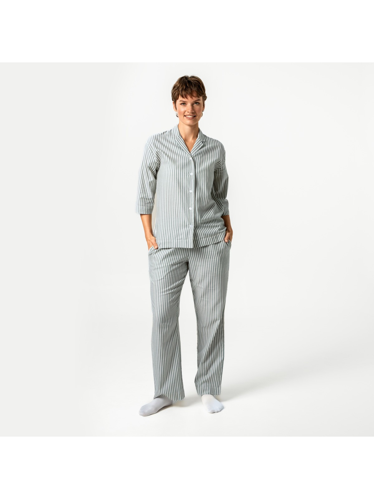 Pyjama femme rayé vert amande et écru, haut manches 3/4, bas large