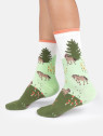 chaussettes couleur vert poix et vert forêt motifs chevaux et sapins