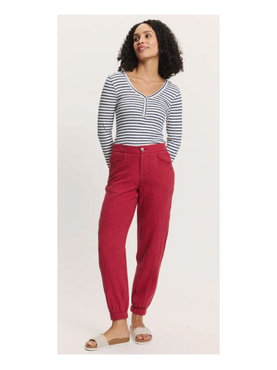 Pantalon fluide en mousseline rouge grenat