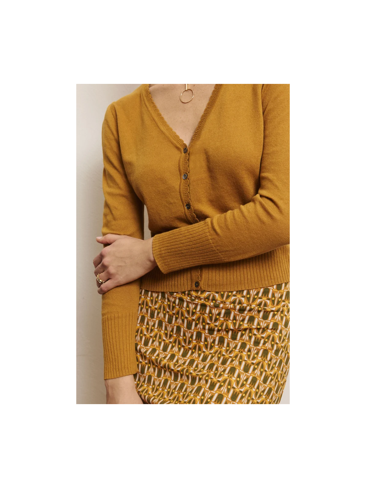 Cardigan pour Femme en 100% Coton Bio Couleur Ocre- Tranquillo