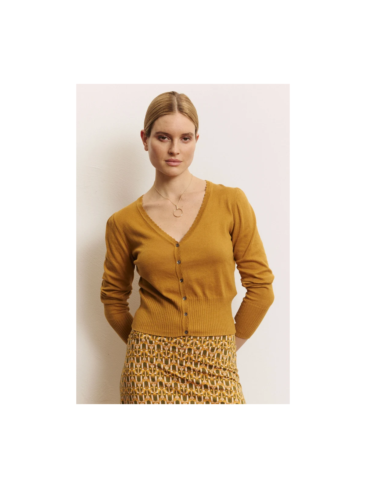 Cardigan pour Femme en 100% Coton Bio Couleur Ocre- Tranquillo