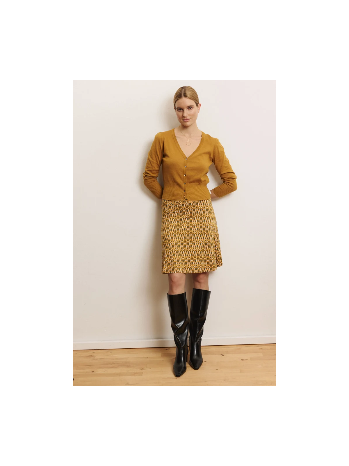 Cardigan pour Femme en 100% Coton Bio Couleur Ocre- Tranquillo